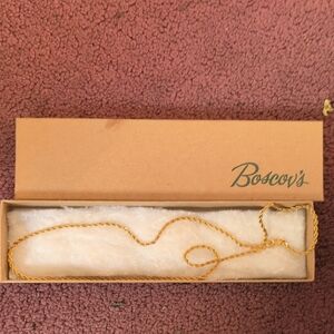 Boscov's Elegant Gold Rope Necklace